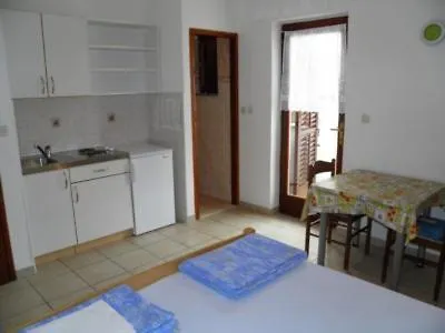 Mirjana 7 Apartamento Baška